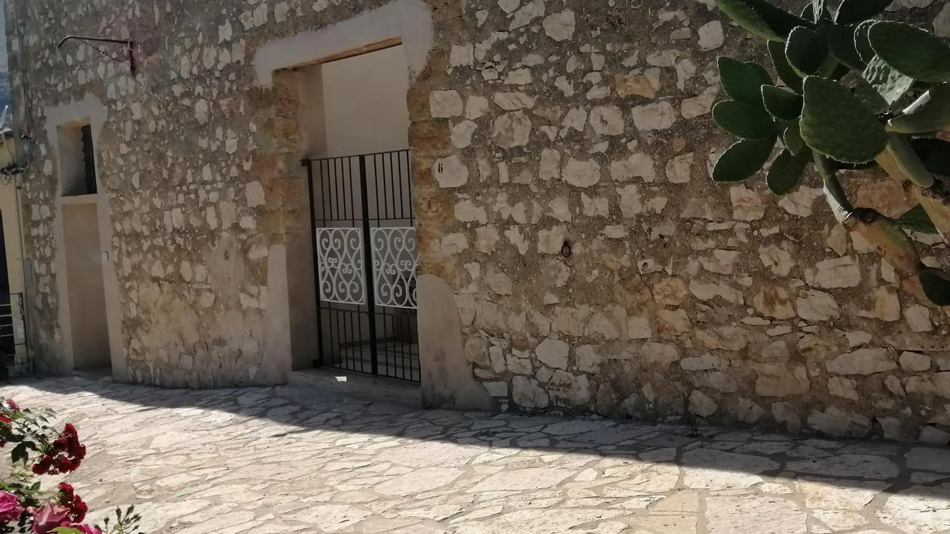 Alloggio per agriturismo Tenute Plaia Agriturismo Scopello  Italia
